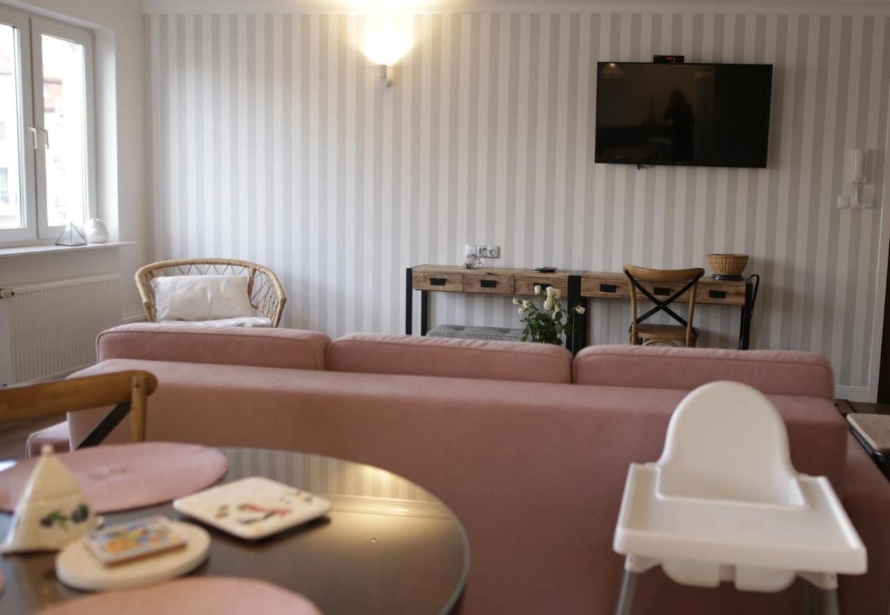 Apartament Biala Sowa - Weisse Eule Apartment Kołobrzeg Esterno foto